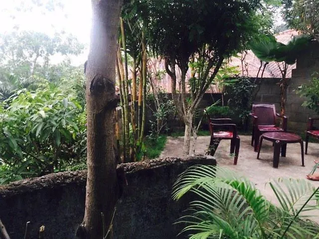 J Hostel Kandy 0*,